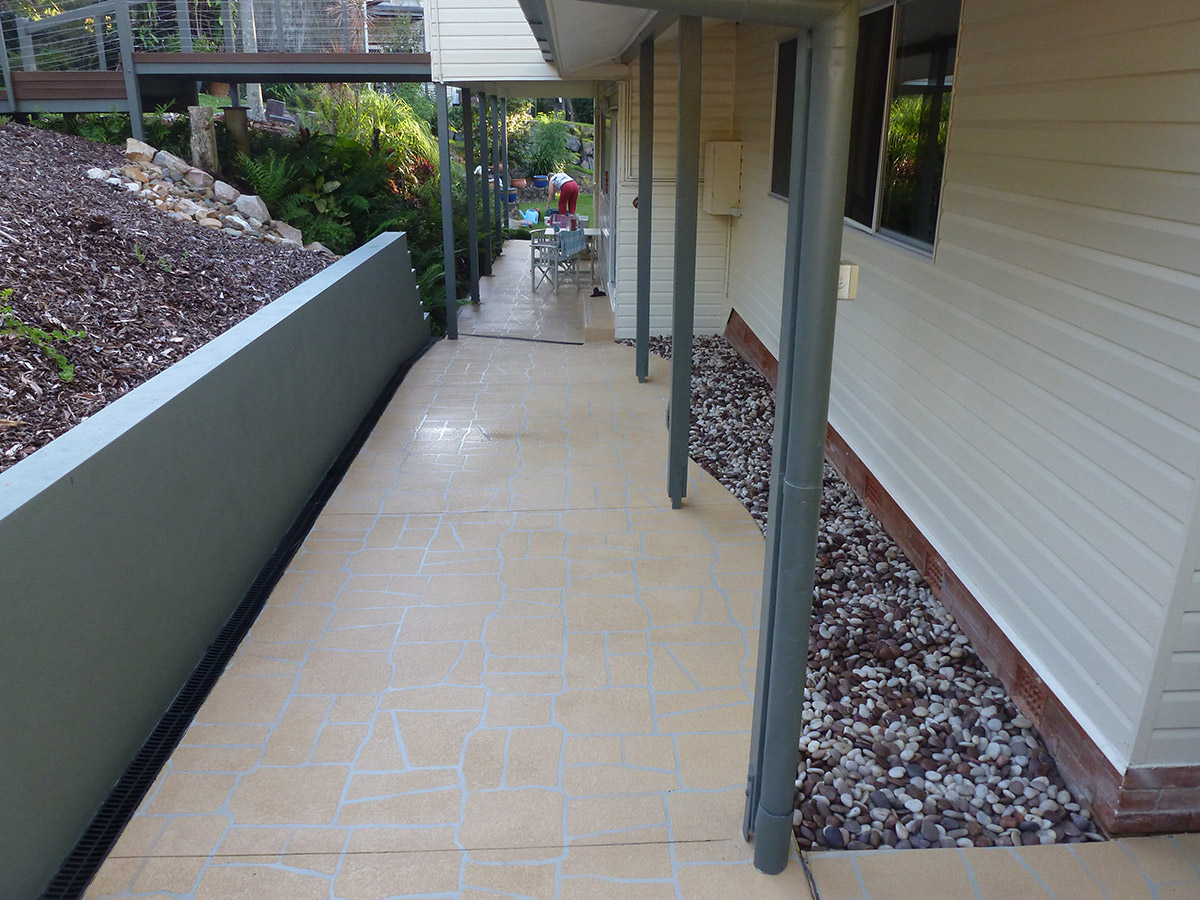 Front courtyard / breezeway – after