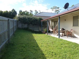 Springfield Lakes – small garden – before