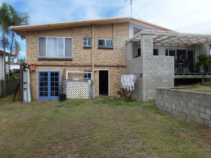 Moffat Beach garden – before